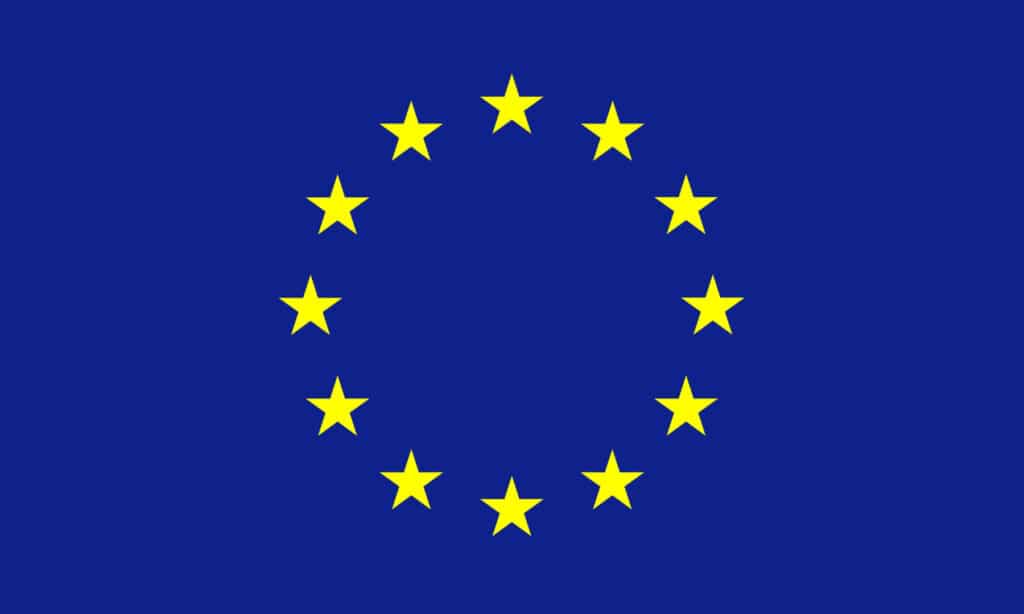 drapeau UE - Des plus pour la scolarité